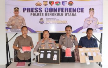 Transaksi Pembayaran Via Transfer, Barang Sistem Peta, Polres Bengkulu Utara Amankan 7 Tersangka dan 10,59 Gram Sabu-Sabu
